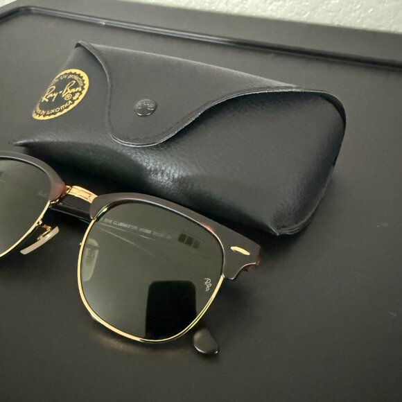 Ray Ban Clubmaster Tortoise Sunglasses RB3016 - Picture 4 of 5